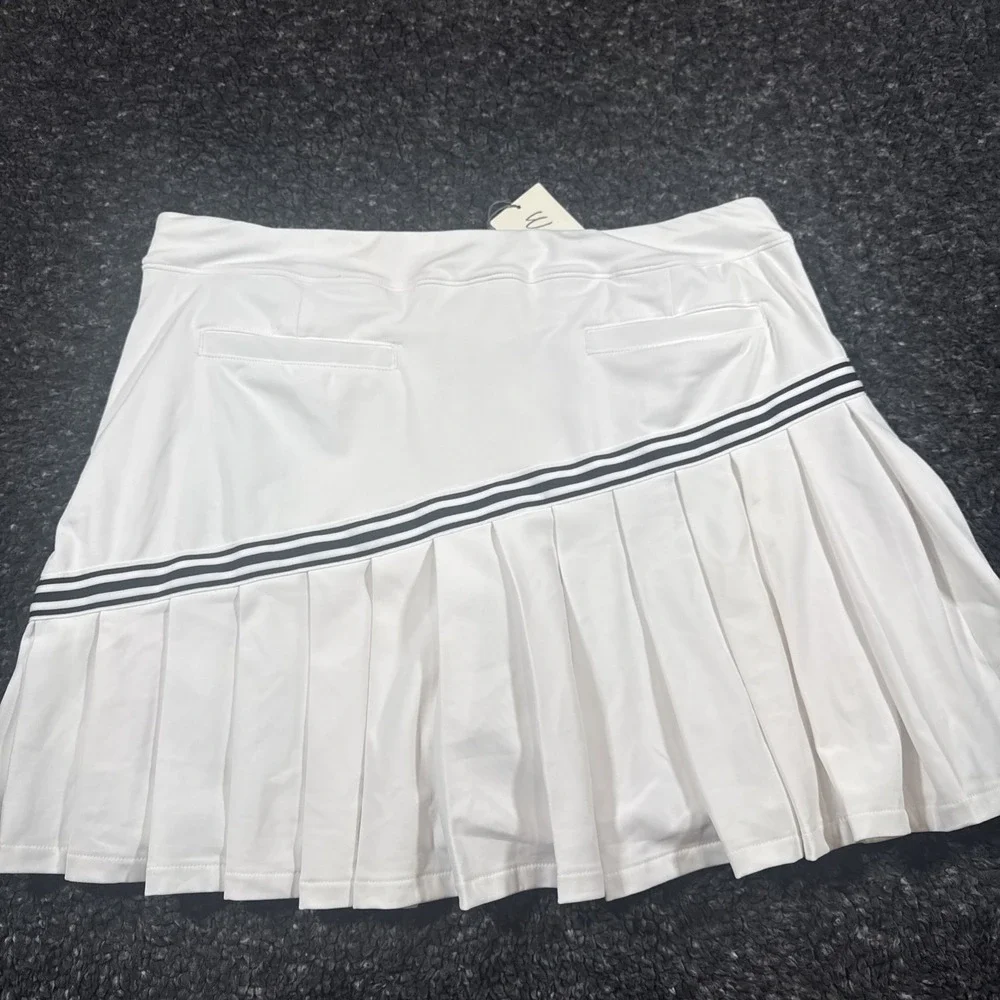 Lady Hagen brand new